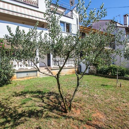 Appartamento Apartman Mila Porec Esterno foto