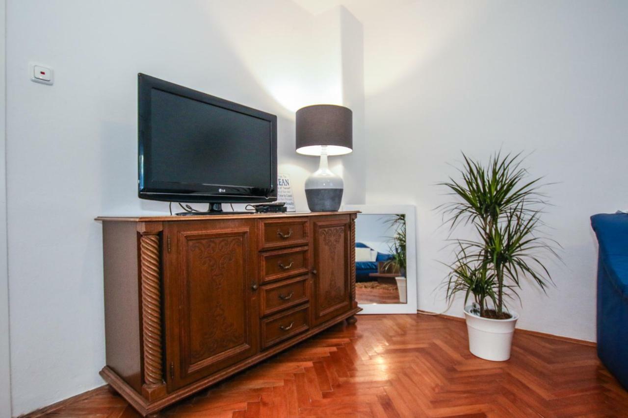 Appartamento Apartman Mila Porec Esterno foto